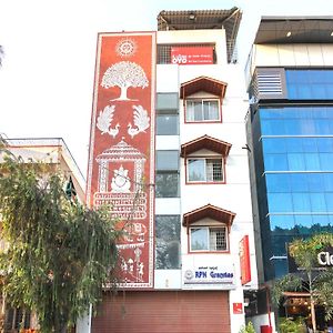 Hotel O Royal Inn